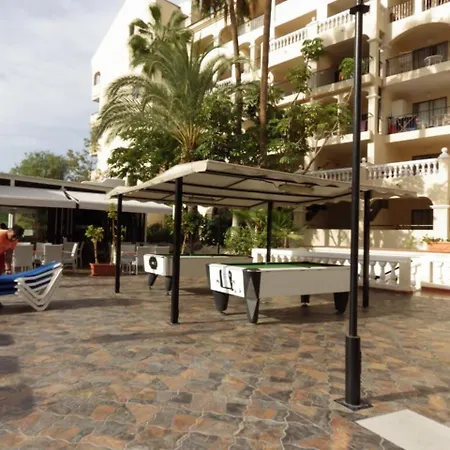 Very Spacious 2 Bed In Castle Harbour C203 Apartment