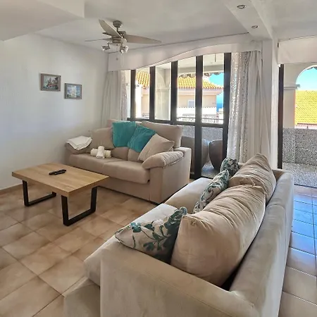 Very Spacious 2 Bed In Castle Harbour C203 Διαμέρισμα Los Cristianos (Tenerife)